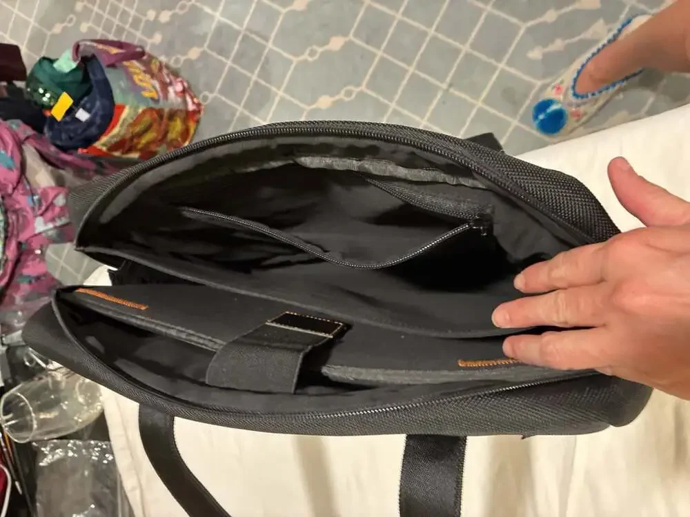 Targus Black Nylon Laptop Tote Bag